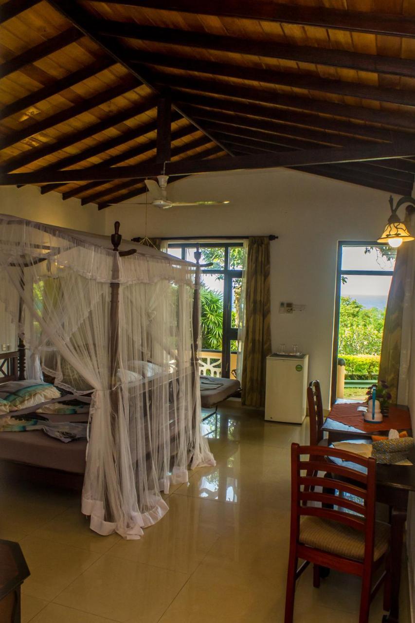 Hotel Panorama Unawatuna Bagian luar foto